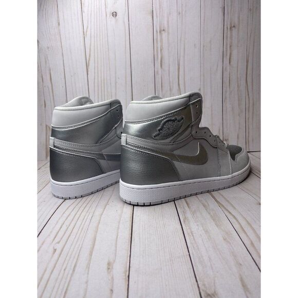 Nike Air Jordan 1 Retro High OG CO .JP Tokyo Mens Size 9 Grey Silver DC1788-029 - Picture 9 of 10